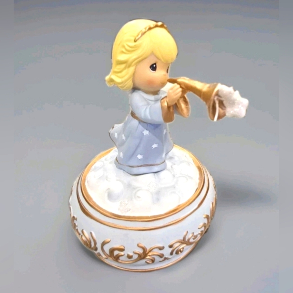 Precious Moments Trumpeting Angel Musical Figurine Hark The Herald Angels Sing